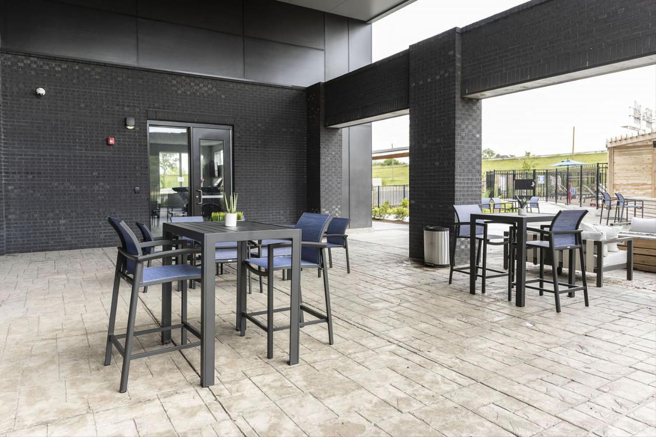 Modern Dwntwn 1 Bdrm Apt Pool Gym Free Parking Indianapolis Eksteriør bilde