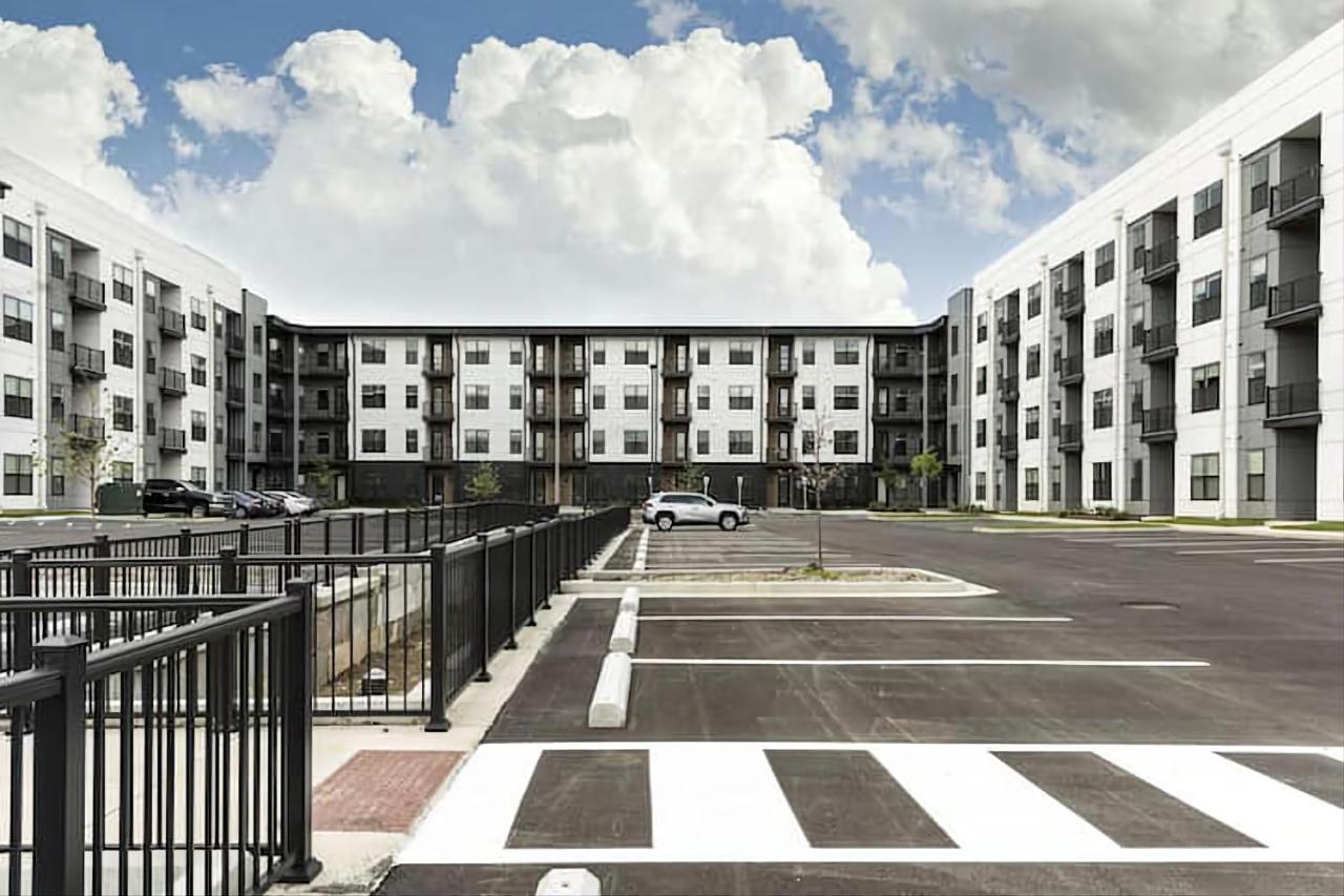 Modern Dwntwn 1 Bdrm Apt Pool Gym Free Parking Indianapolis Eksteriør bilde